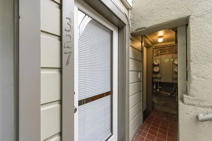 323327 San Jose Avenue, San Francisco, California 94110