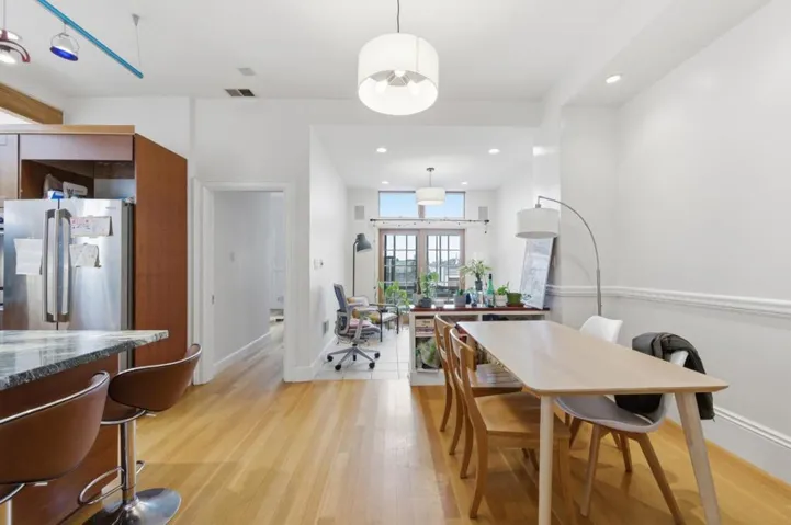 323327 San Jose Avenue, San Francisco, California 94110