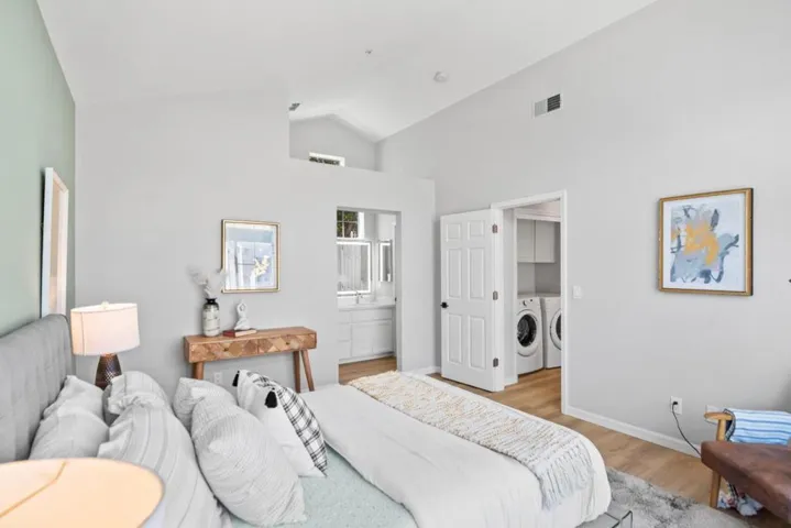 979 Pinto Palm Terrace 24, Sunnyvale, California 94087