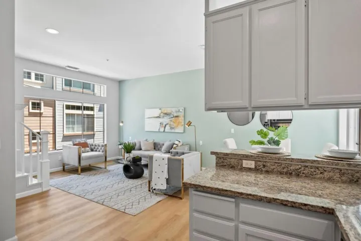 979 Pinto Palm Terrace 24, Sunnyvale, California 94087