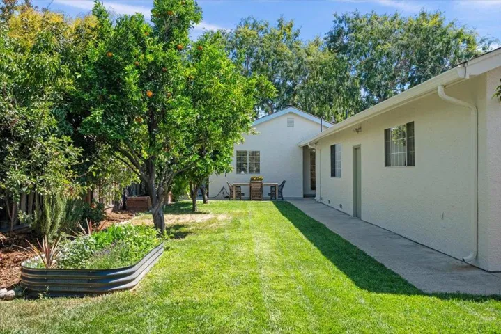 1235 Shamrock Drive, Campbell, California 95008