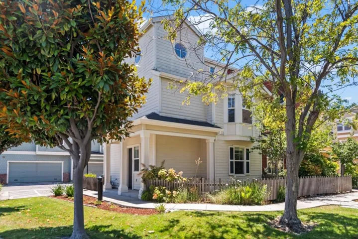 585 Amherst Terrace, Sunnyvale, California 94087