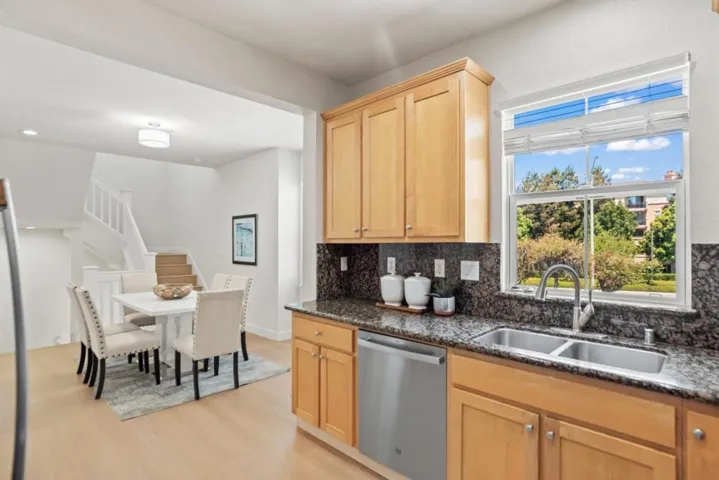 585 Amherst Terrace, Sunnyvale, California 94087