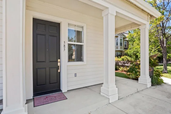 585 Amherst Terrace, Sunnyvale, California 94087