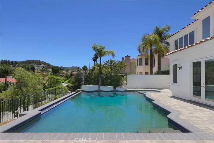 3732 Paseo Primario, Calabasas, California 91302