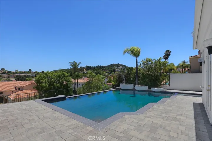 3732 Paseo Primario, Calabasas, California 91302