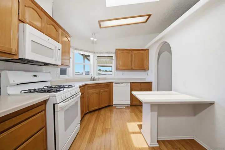 1600 E Vista Way 38, Vista, California 92084