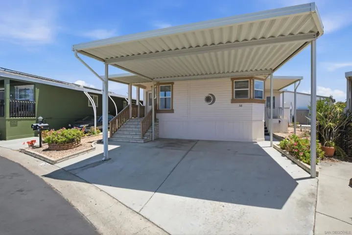 1600 E Vista Way 38, Vista, California 92084