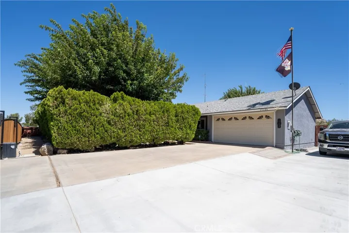 17164 Schollview, Lake Los Angeles, California 93591