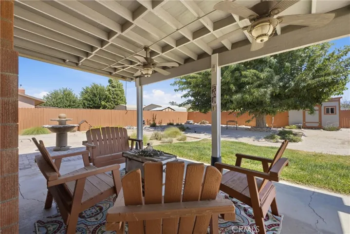 17164 Schollview, Lake Los Angeles, California 93591