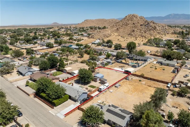 17164 Schollview, Lake Los Angeles, California 93591