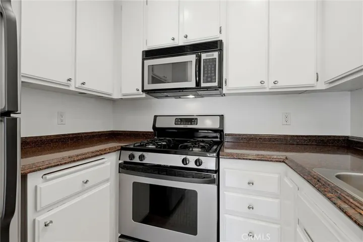 1160 Sumner Place C, Santa Maria, California 93455