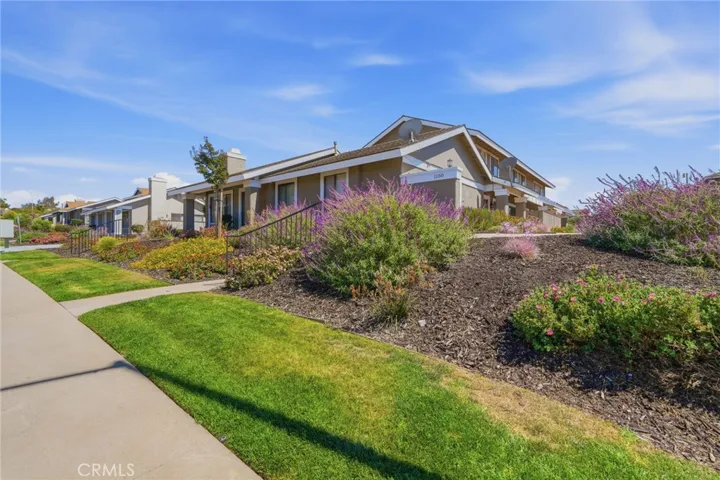 1160 Sumner Place C, Santa Maria, California 93455