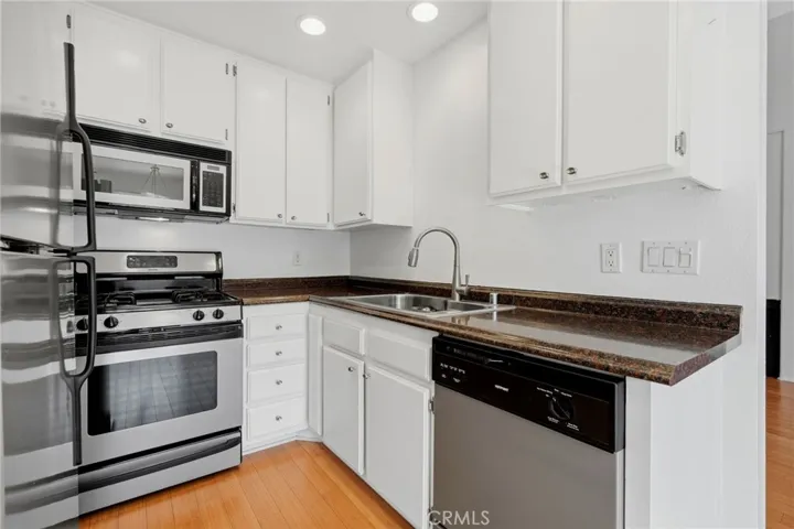 1160 Sumner Place C, Santa Maria, California 93455