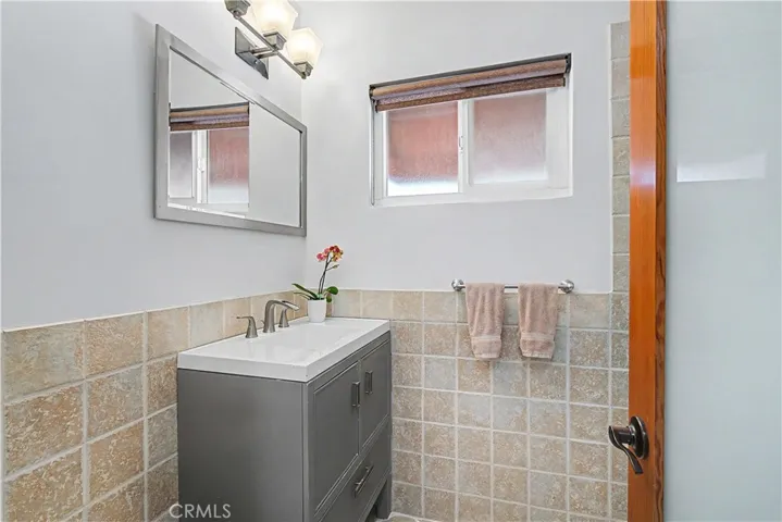 Upstairs Bathroom