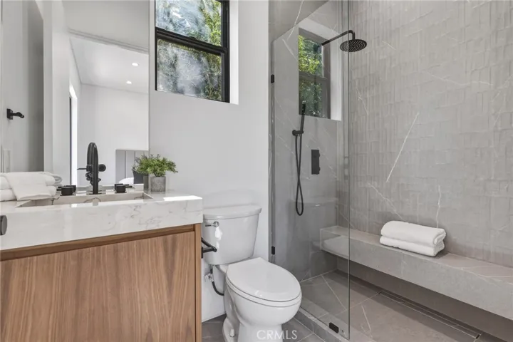 22816 Erwin, Woodland Hills, California 91367