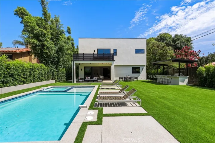 22816 Erwin, Woodland Hills, California 91367
