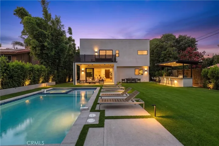 22816 Erwin, Woodland Hills, California 91367