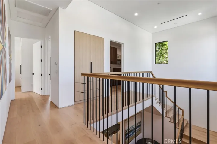 22816 Erwin, Woodland Hills, California 91367