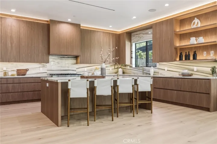 22816 Erwin, Woodland Hills, California 91367