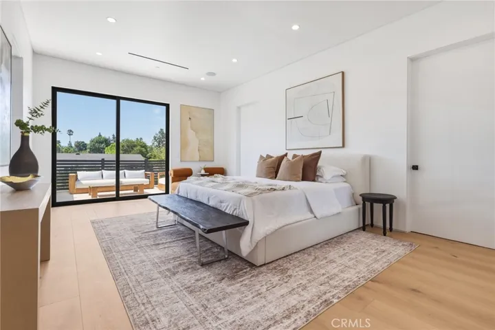 22816 Erwin, Woodland Hills, California 91367