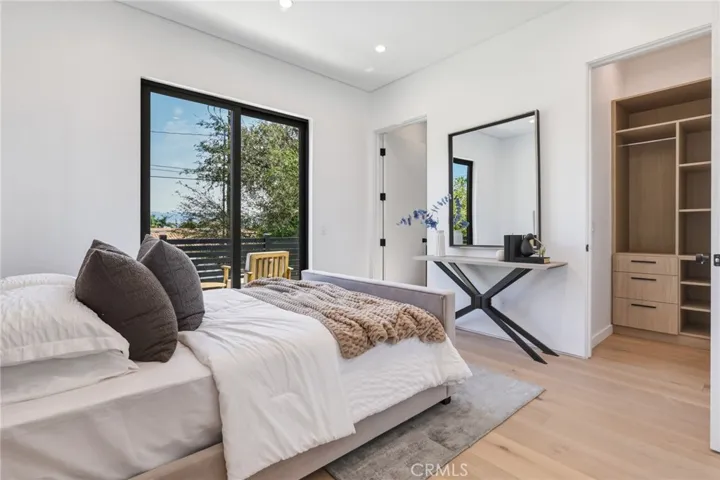 22816 Erwin, Woodland Hills, California 91367