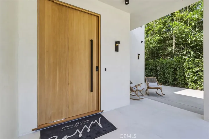 22816 Erwin, Woodland Hills, California 91367