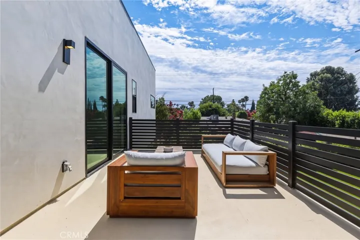 22816 Erwin, Woodland Hills, California 91367