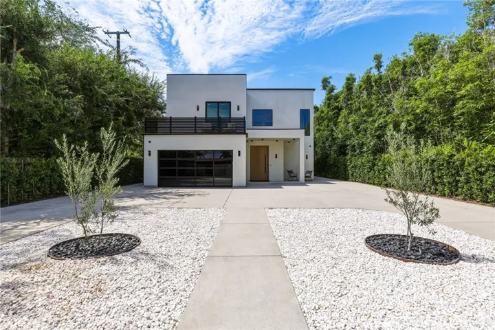 22816 Erwin, Woodland Hills, California 91367