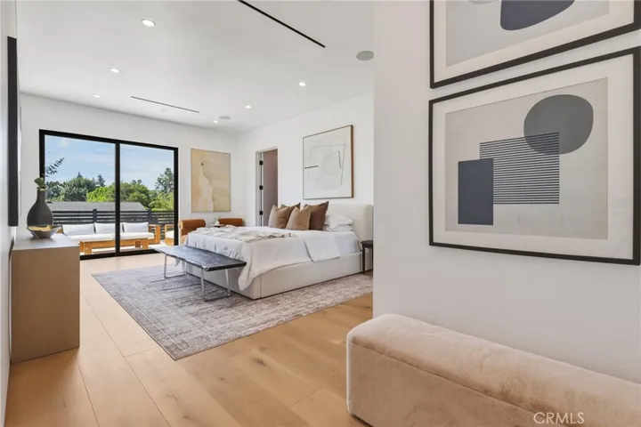 22816 Erwin, Woodland Hills, California 91367