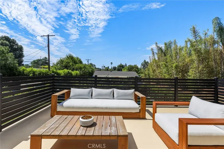 22816 Erwin, Woodland Hills, California 91367