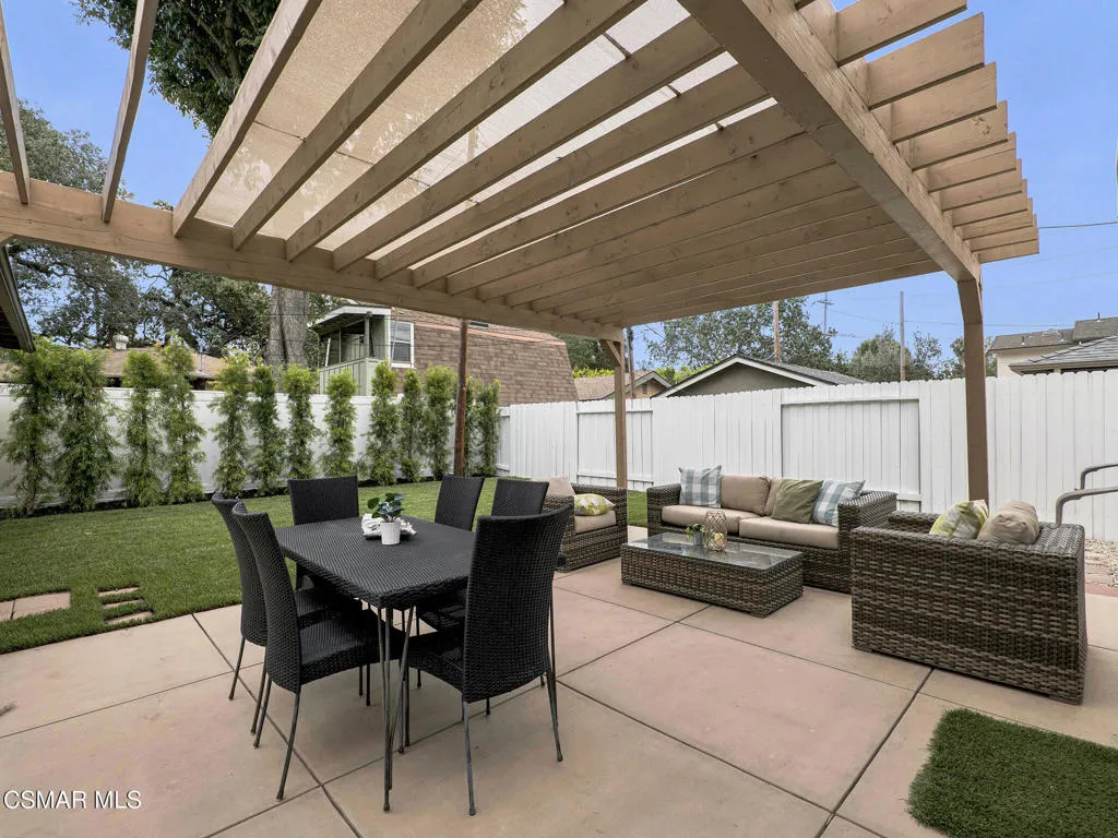 606 Hodencamp Rd, Thousand Oaks -HsHProd