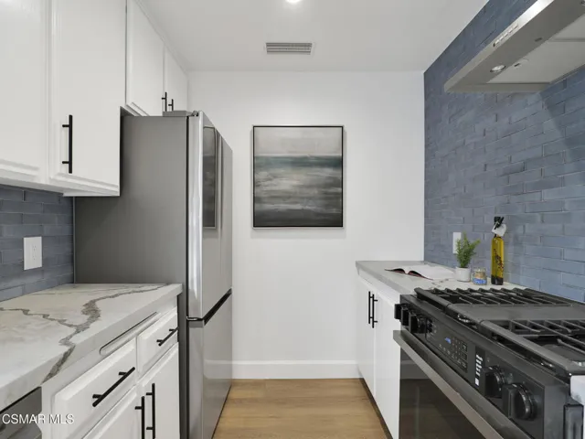 606 Hodencamp Rd, Thousand Oaks -HsHProd