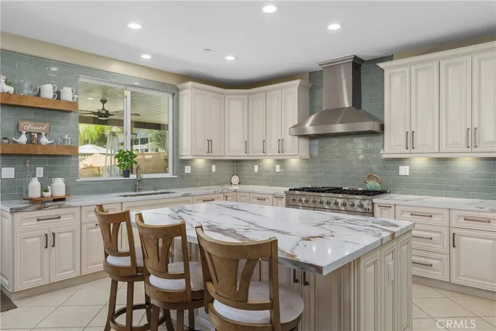 9479 Lost Grove, Riverside, California 92508