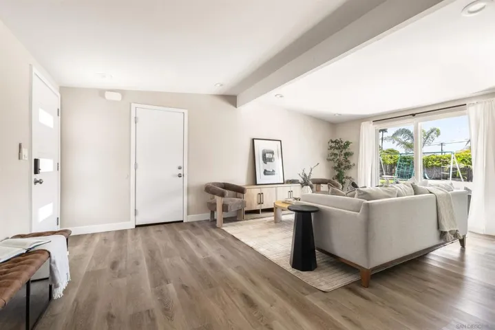 5243 Triana St, San Diego, California 92117
