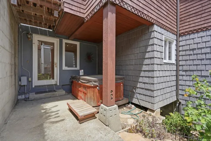 285 Humboldt Road, Brisbane, California 94005