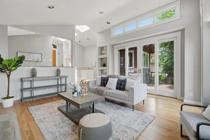 285 Humboldt Road, Brisbane, California 94005
