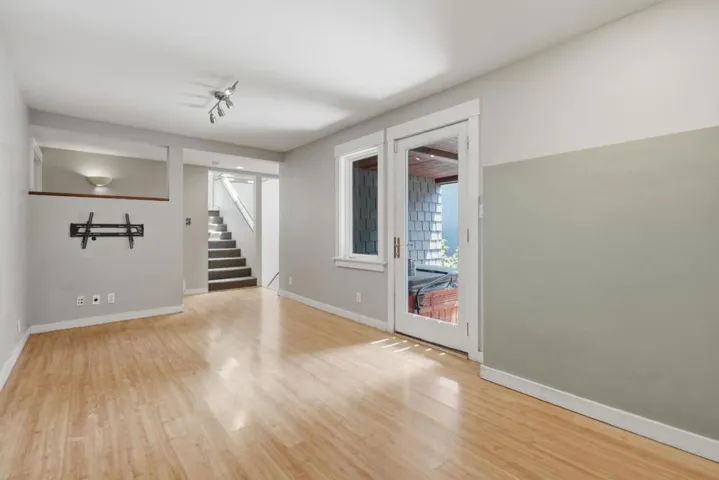 285 Humboldt Road, Brisbane, California 94005