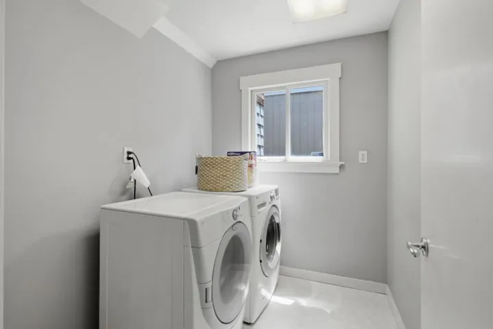 285 Humboldt Road, Brisbane, California 94005