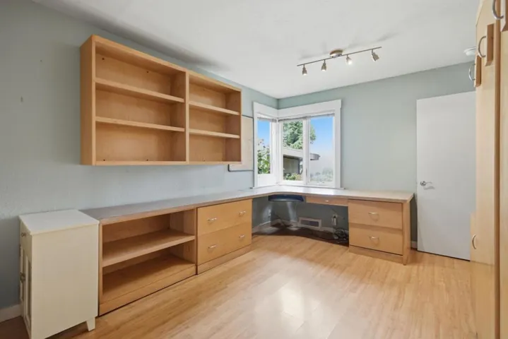 285 Humboldt Road, Brisbane, California 94005