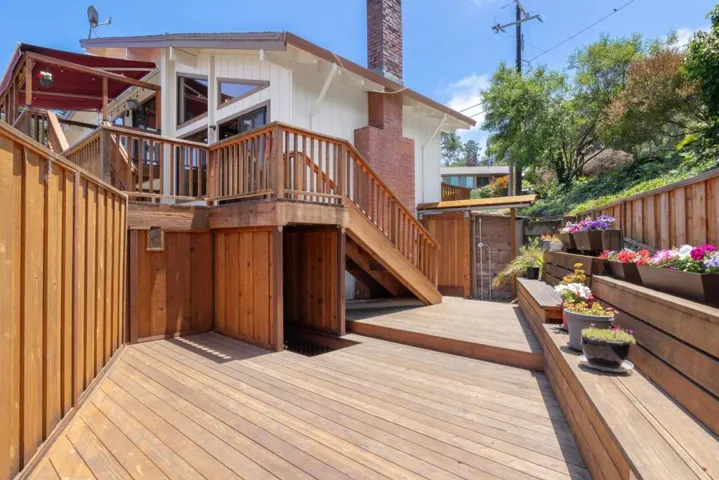 144 Bowen Avenue, Aptos, California 95003
