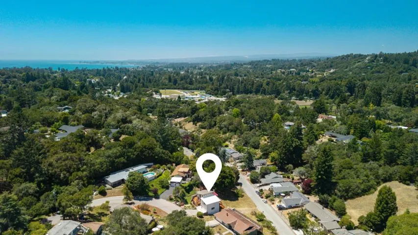 144 Bowen Avenue, Aptos, California 95003