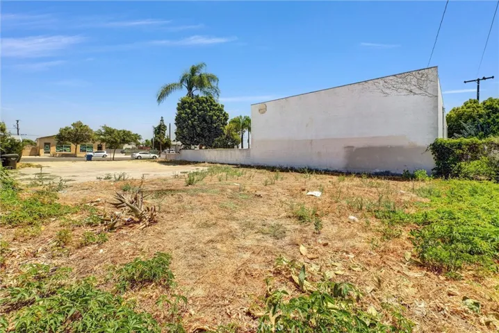 968 E Mission Boulevard, Pomona, California 91766