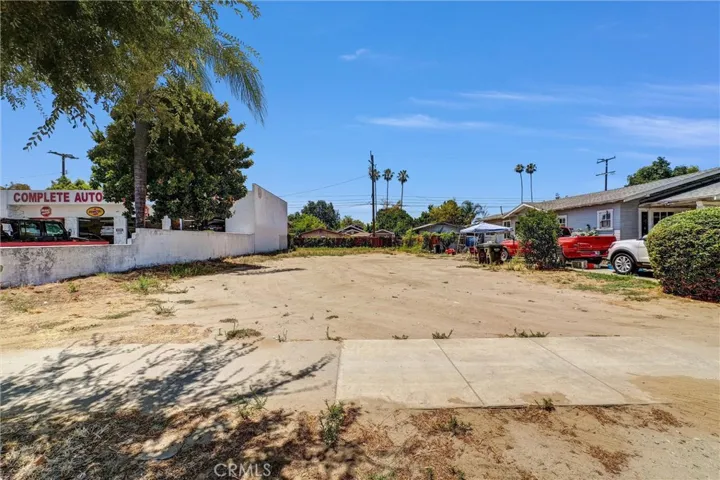 968 E Mission Boulevard, Pomona, California 91766
