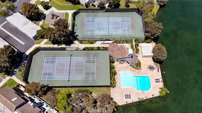 16101 Saint Croix Circle, Huntington Beach, California 92649