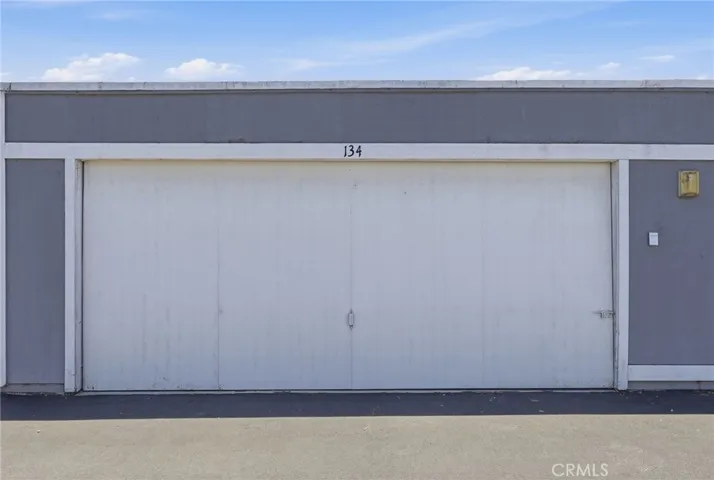 16101 Saint Croix Circle, Huntington Beach, California 92649