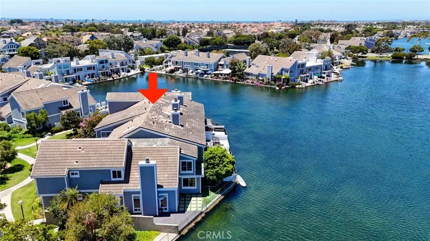 16101 Saint Croix Circle, Huntington Beach, California 92649
