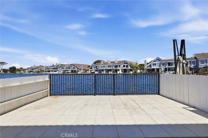 16101 Saint Croix Circle, Huntington Beach, California 92649