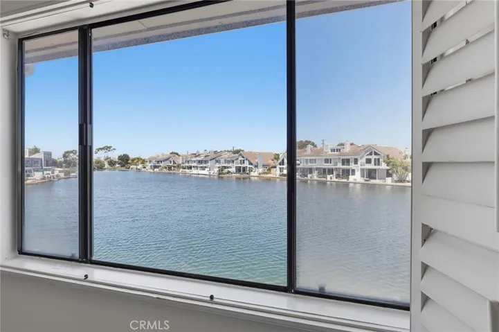 16101 Saint Croix Circle, Huntington Beach, California 92649