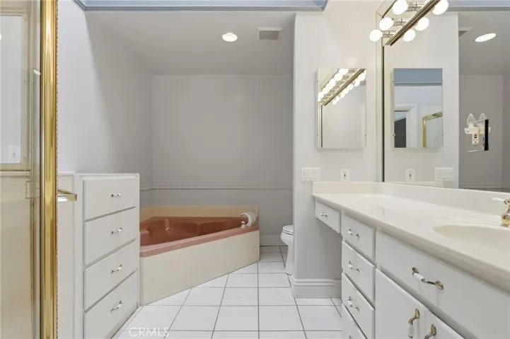 16101 Saint Croix Circle, Huntington Beach, California 92649